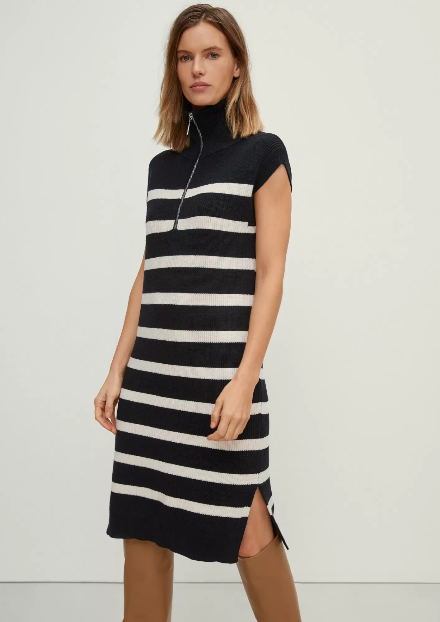 Hot Comma Armelloses Strickkleid