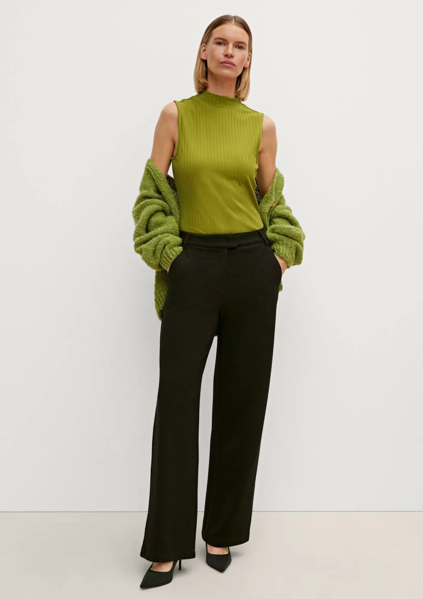 Flash Sale Comma Armelloses Top Mit Stehkragen