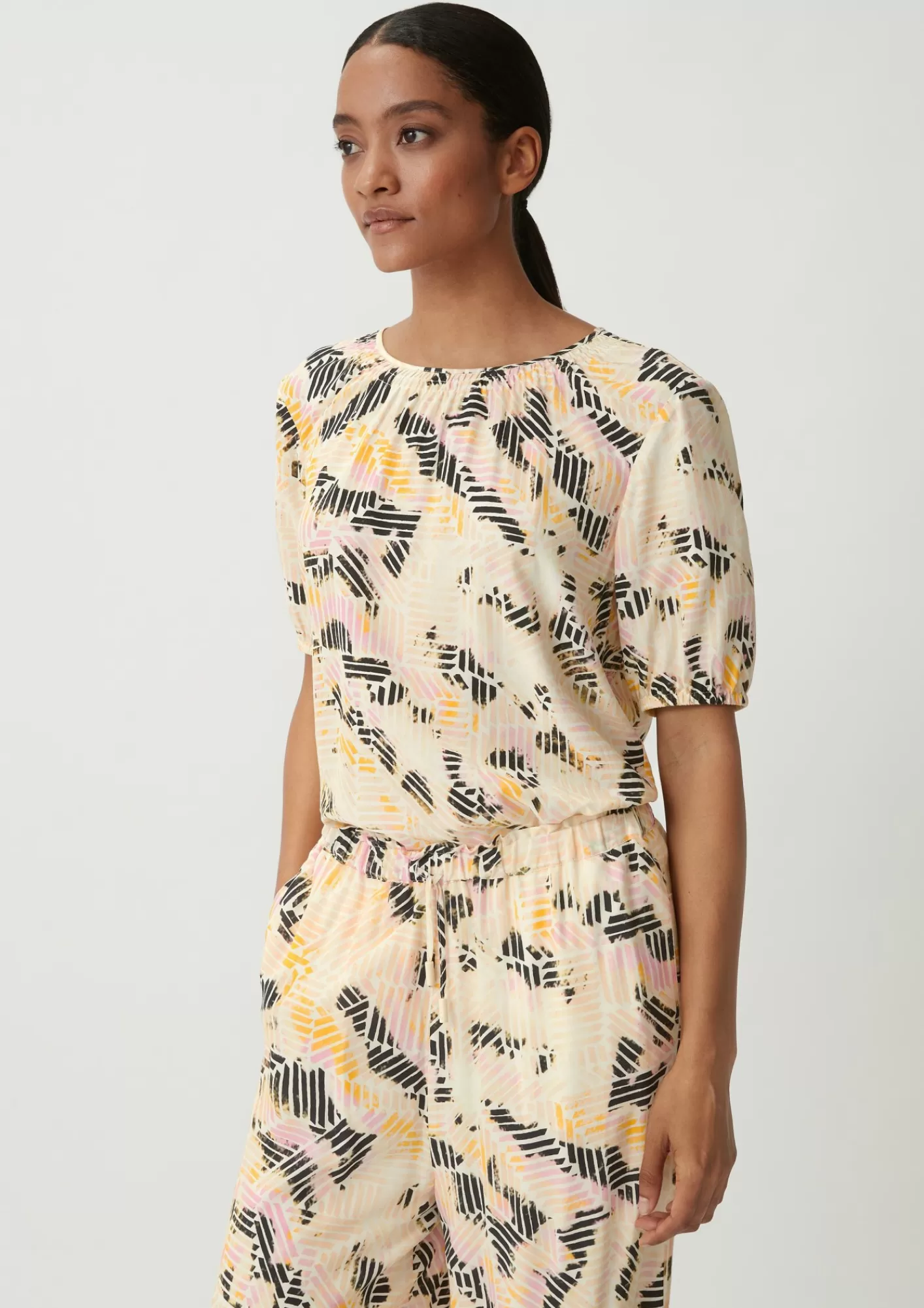 Best Sale Comma Bluse Mit Smok-Detail