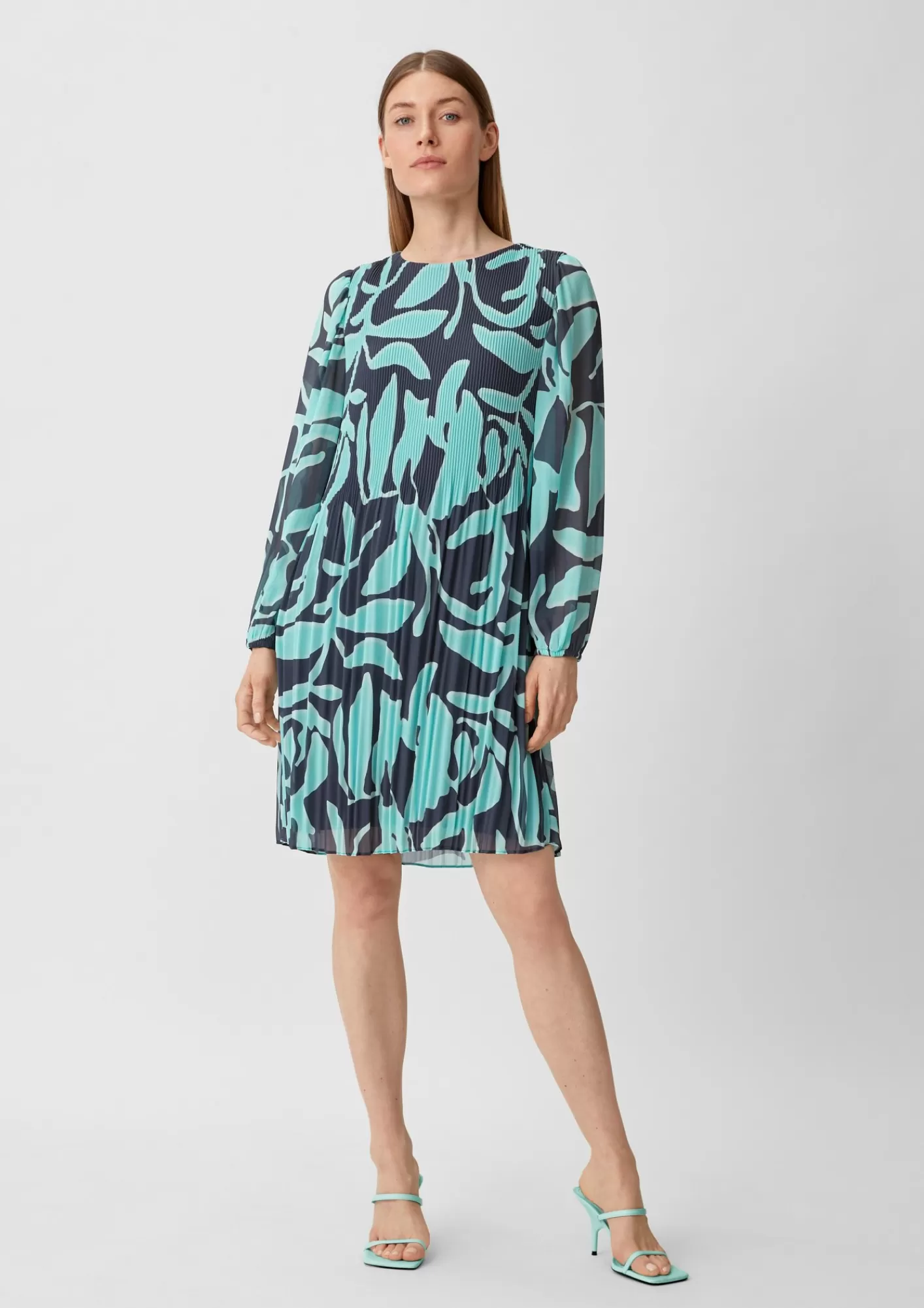 Cheap Comma Chiffonkleid Mit Plisseefalten