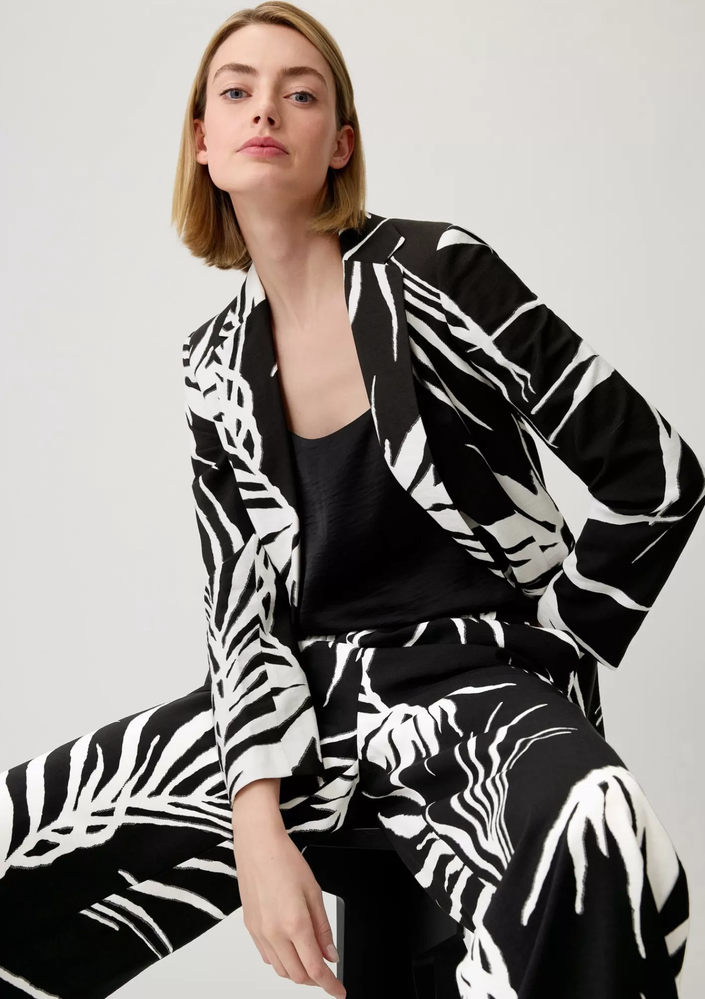Outlet Comma Gemusterter Blazer Aus Viskosemix