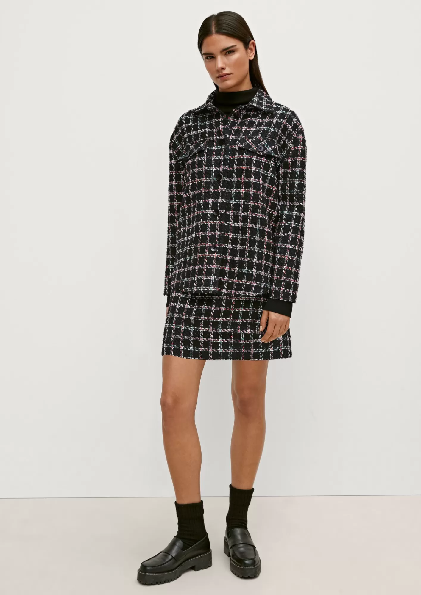 Online Comma Jacke Mit Stylischem Karomuster