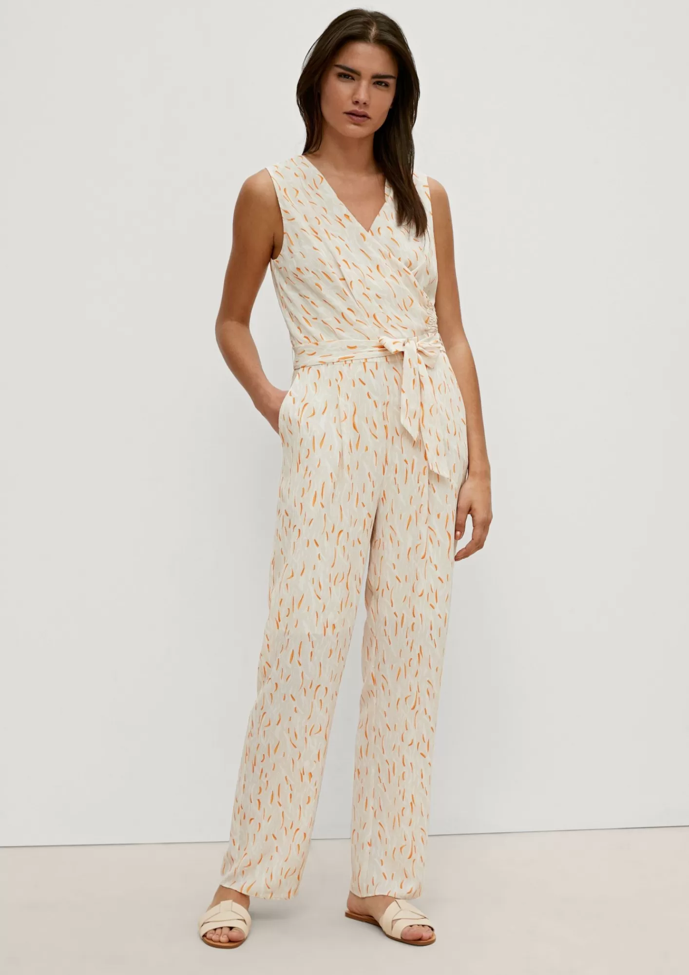 Shop Comma Jumpsuit Mit Crepestruktur