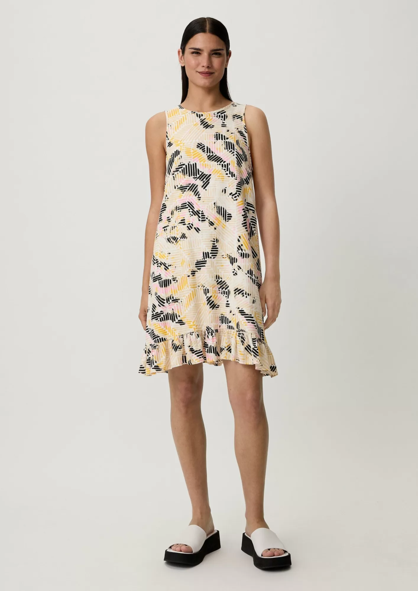 Hot Comma Kleid Aus Leinen Und Viskose