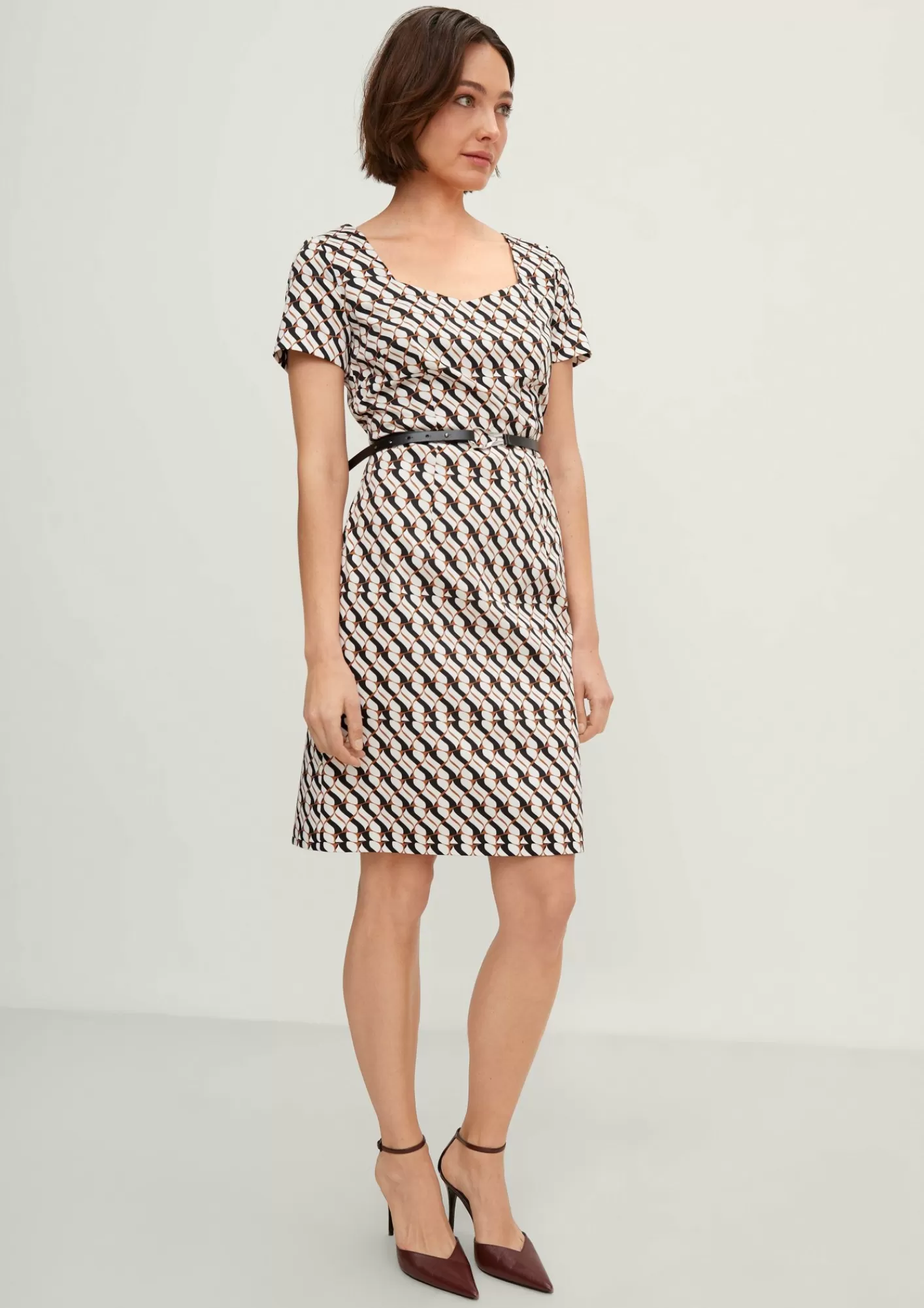 Cheap Comma Kleid Mit Carree-Ausschnitt