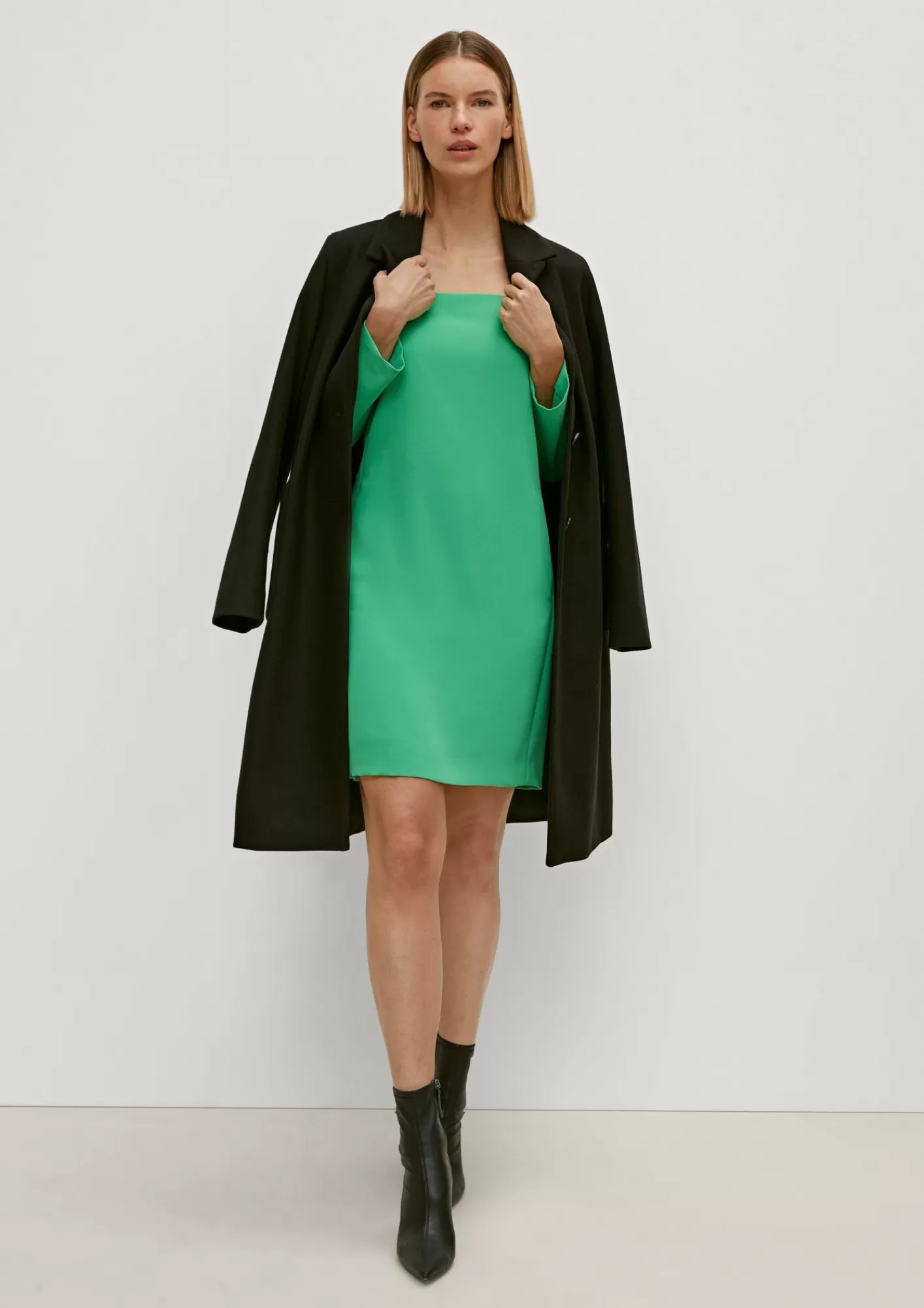 Store Comma Kleid Mit Karreeausschnitt