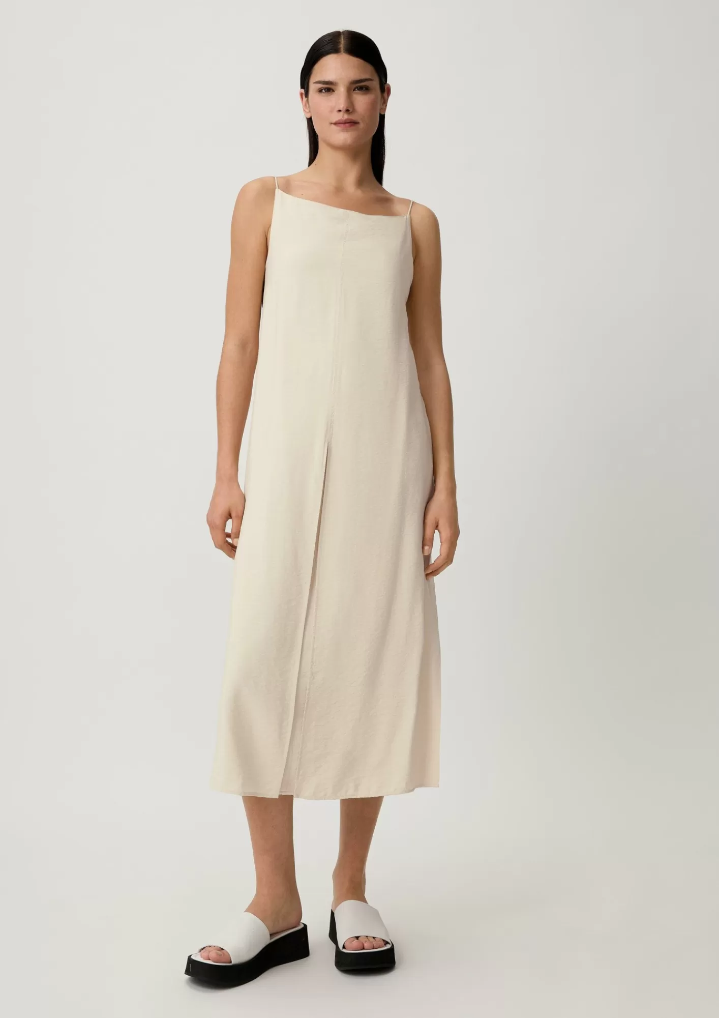 Flash Sale Comma Kleid Mit Ruckenausschnitt