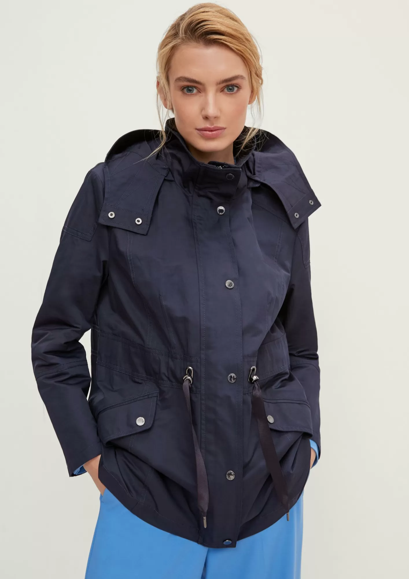 Shop Comma Kurzer Parka Mit Abnehmbarer Kapuze