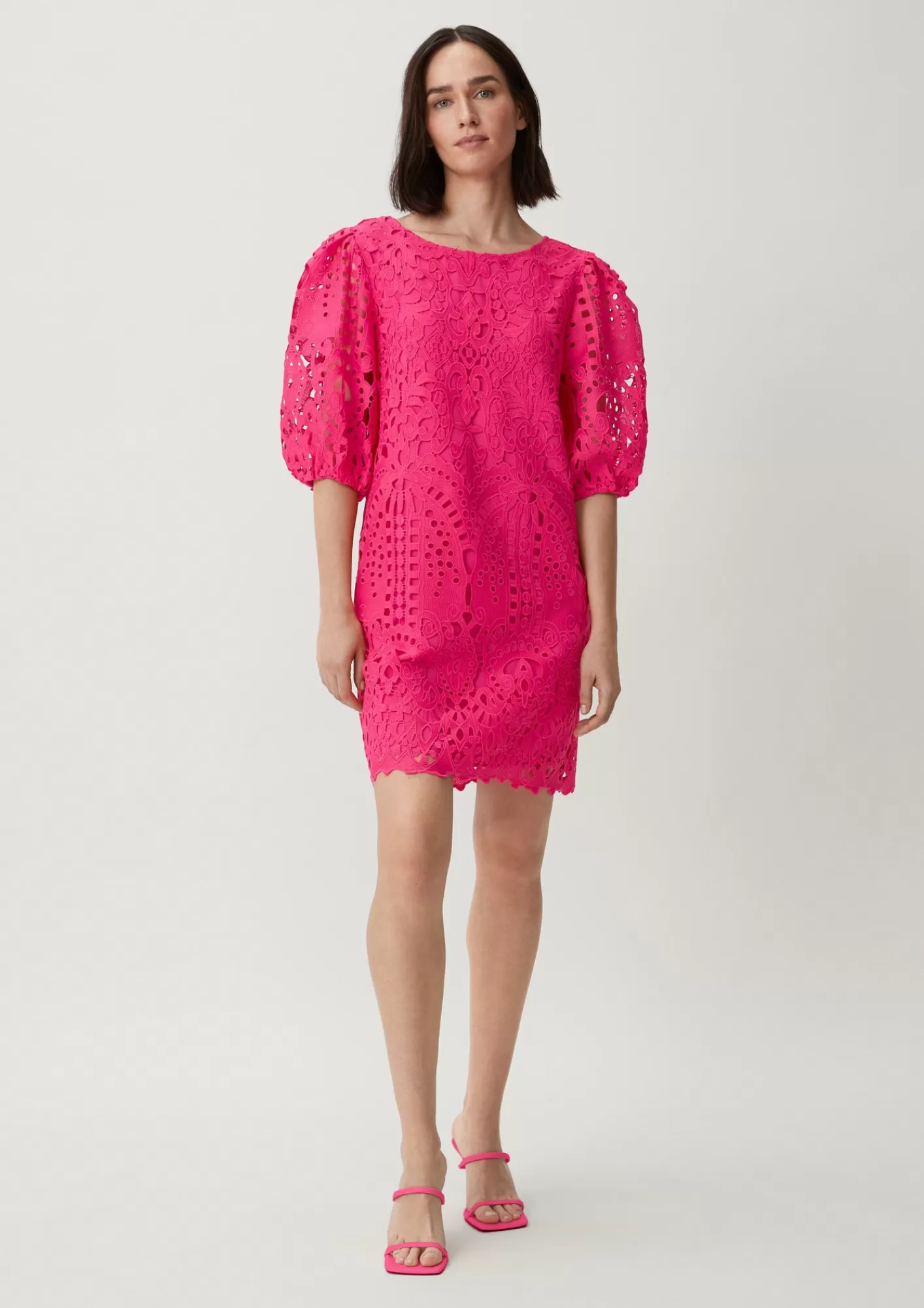 New Comma Kurzes Kleid Mit Lochstickerei