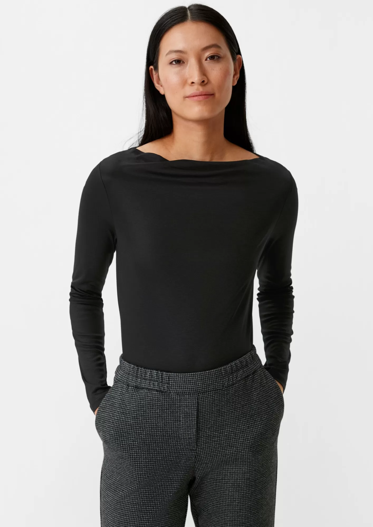 Fashion Comma Longsleeve Mit Wasserfall-Ausschnitt