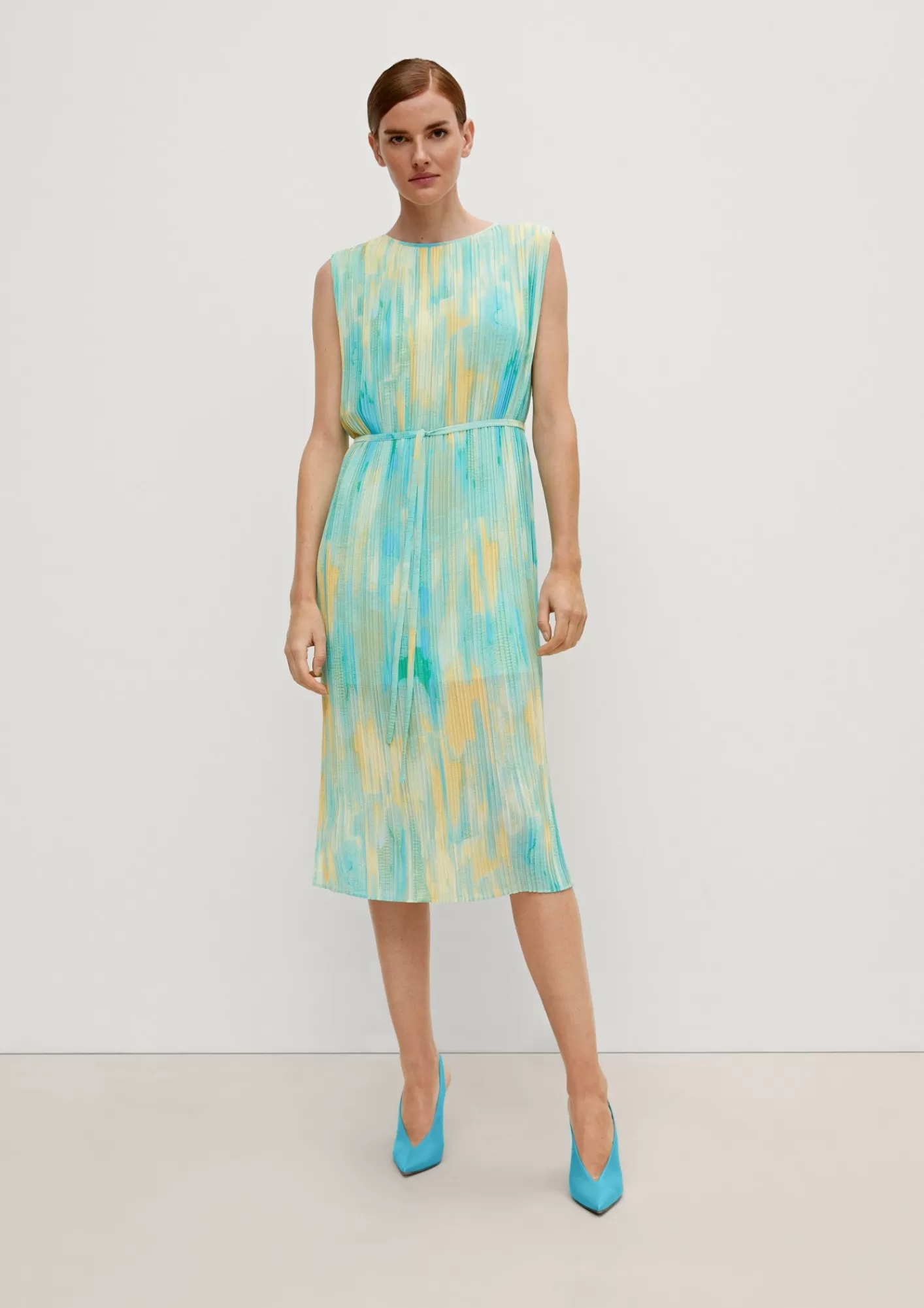 Online Comma Maxi-Kleid Mit Plisseefalten