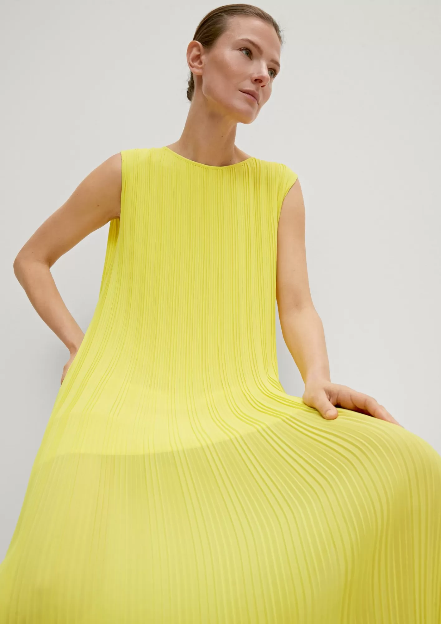 Clearance Comma Maxi-Kleid Mit Plisseefalten