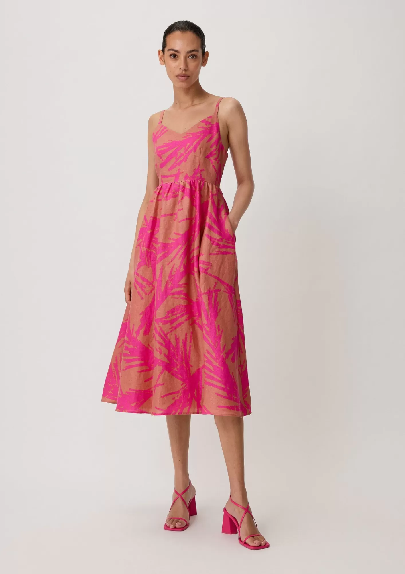 Hot Comma Midikleid Aus Leinen