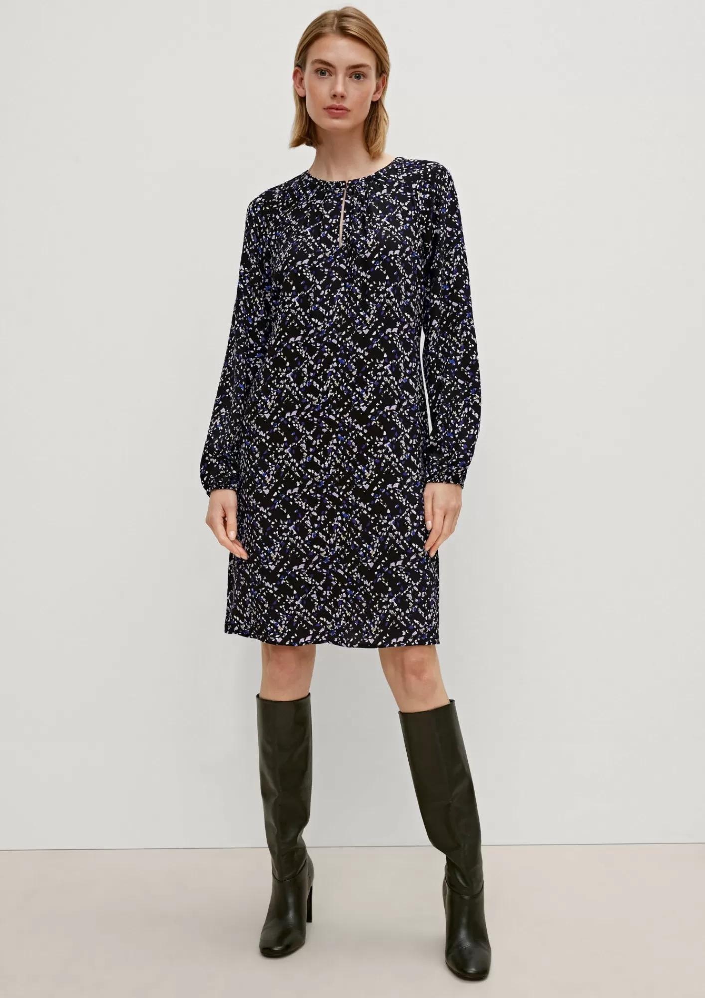 Hot Comma Midikleid Mit Allovermuster