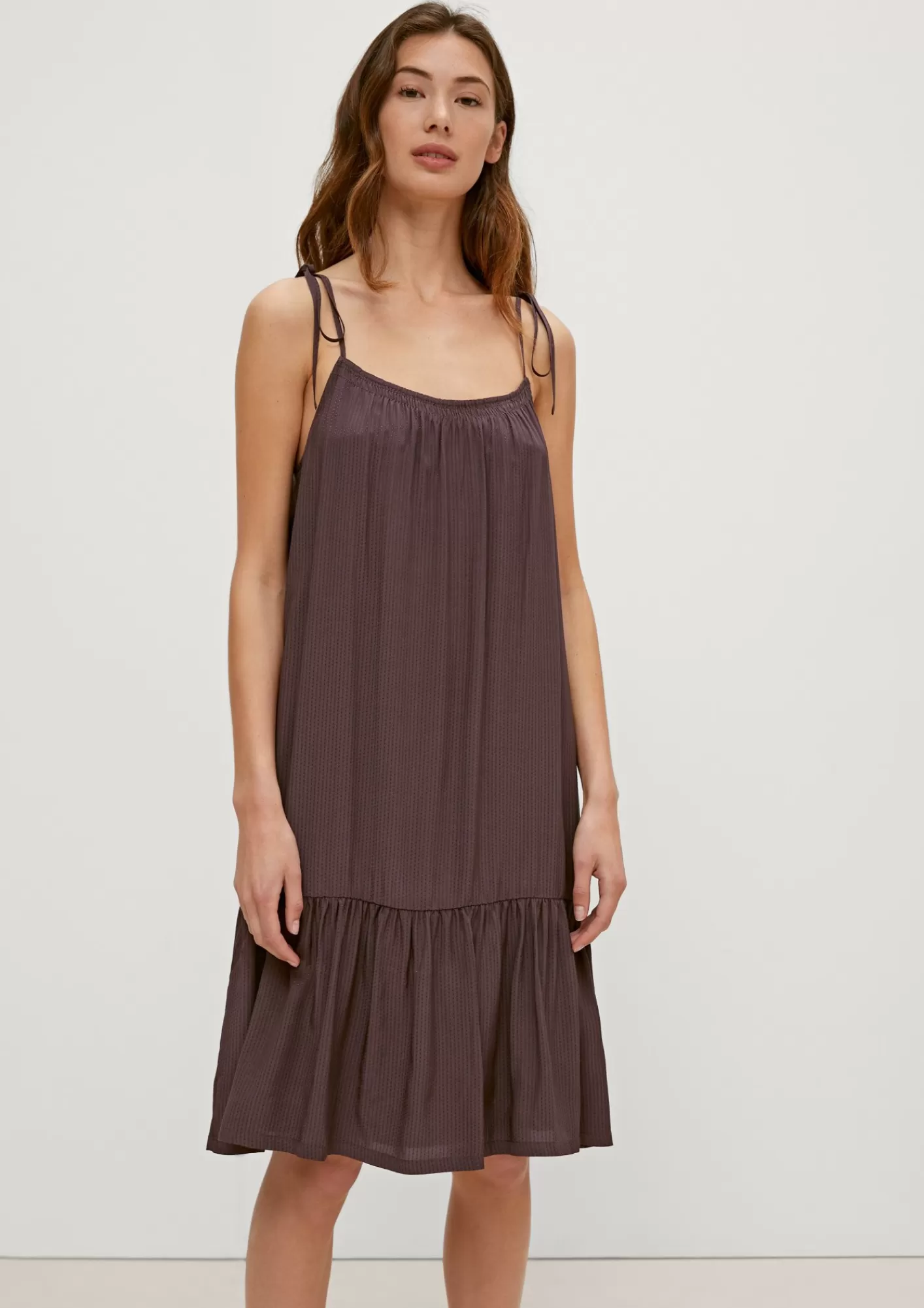 Store Comma Midi-Kleid Mit Musterstruktur