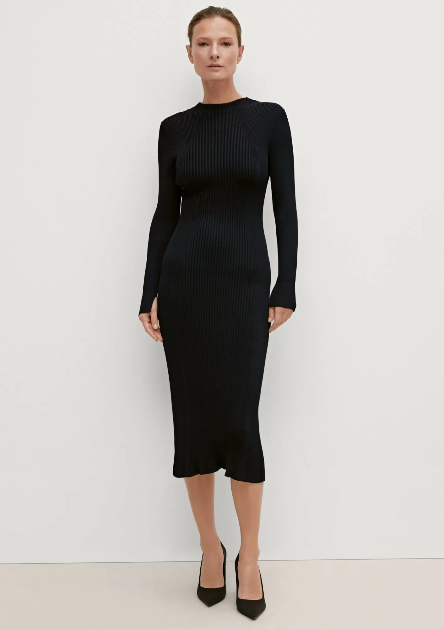 Best Comma Midikleid Mit Rippstruktur
