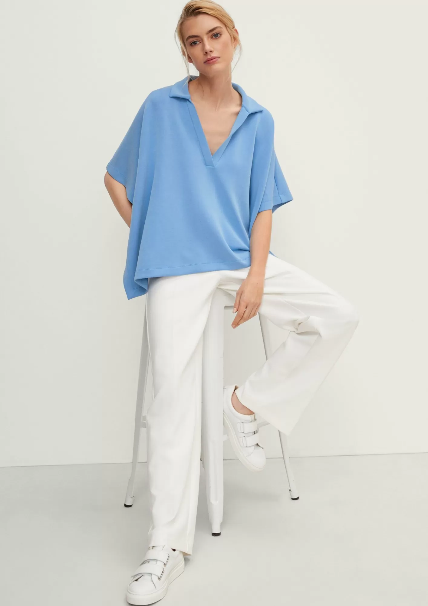 Shop Comma Poncho Aus Scuba