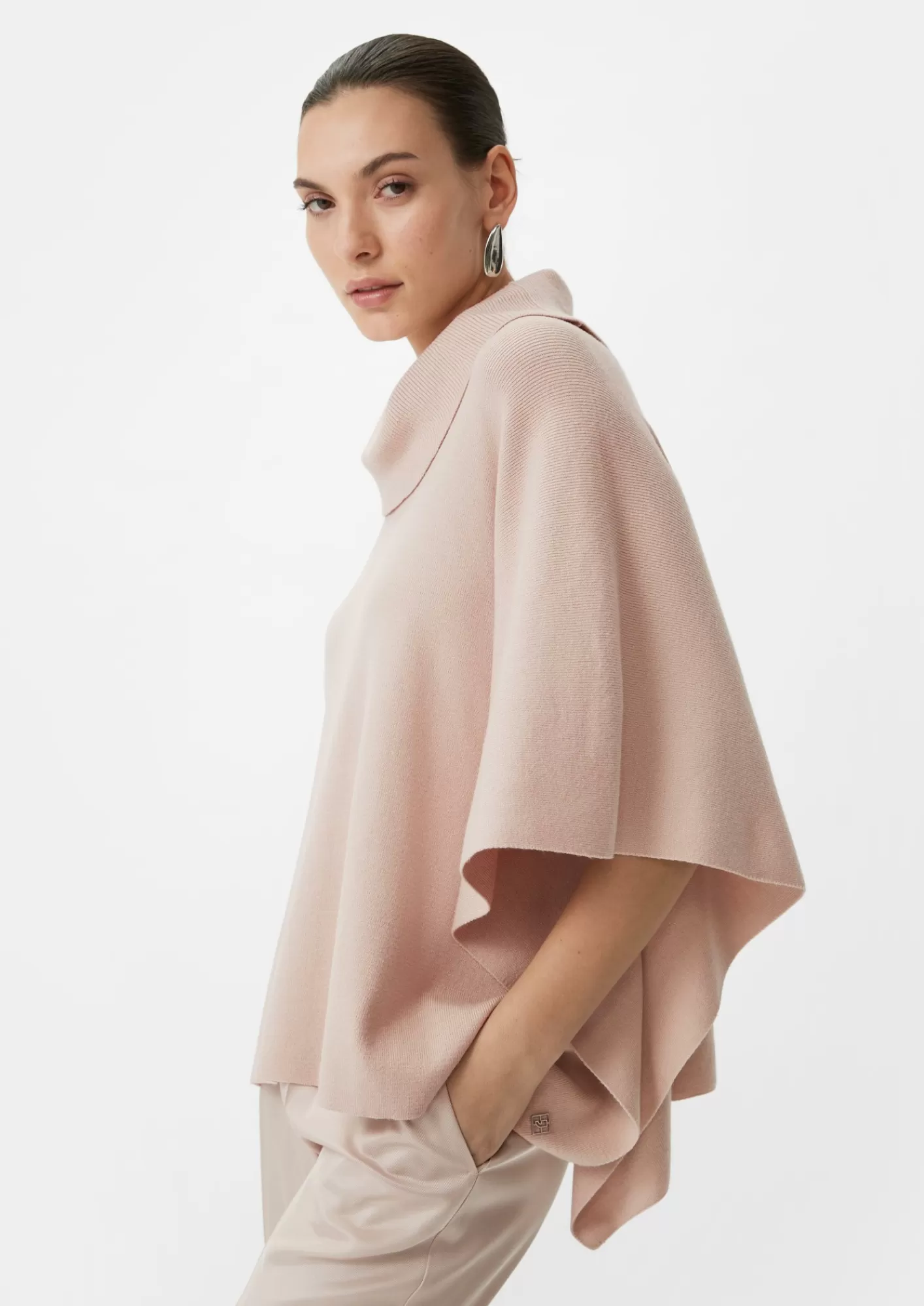 New Comma Poncho Mit Turtleneck