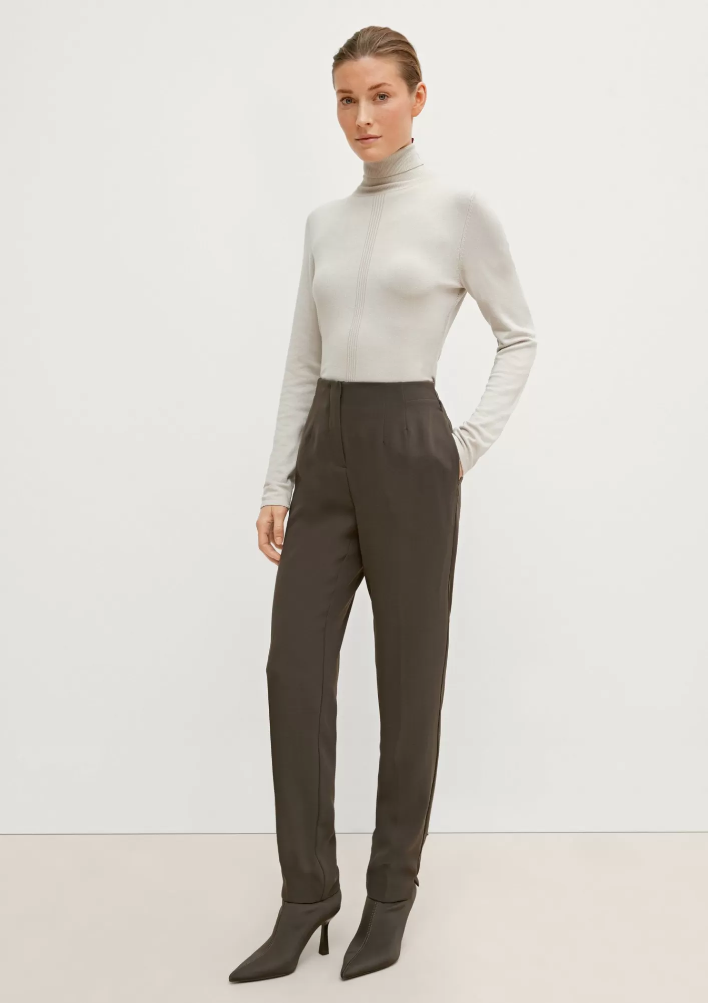 Best Sale Comma Regular: Hose Mit Geschlitztem Saum