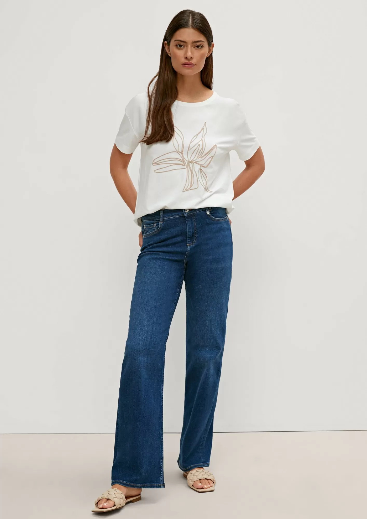 New Comma Regular: Jeans Mit Flared Leg