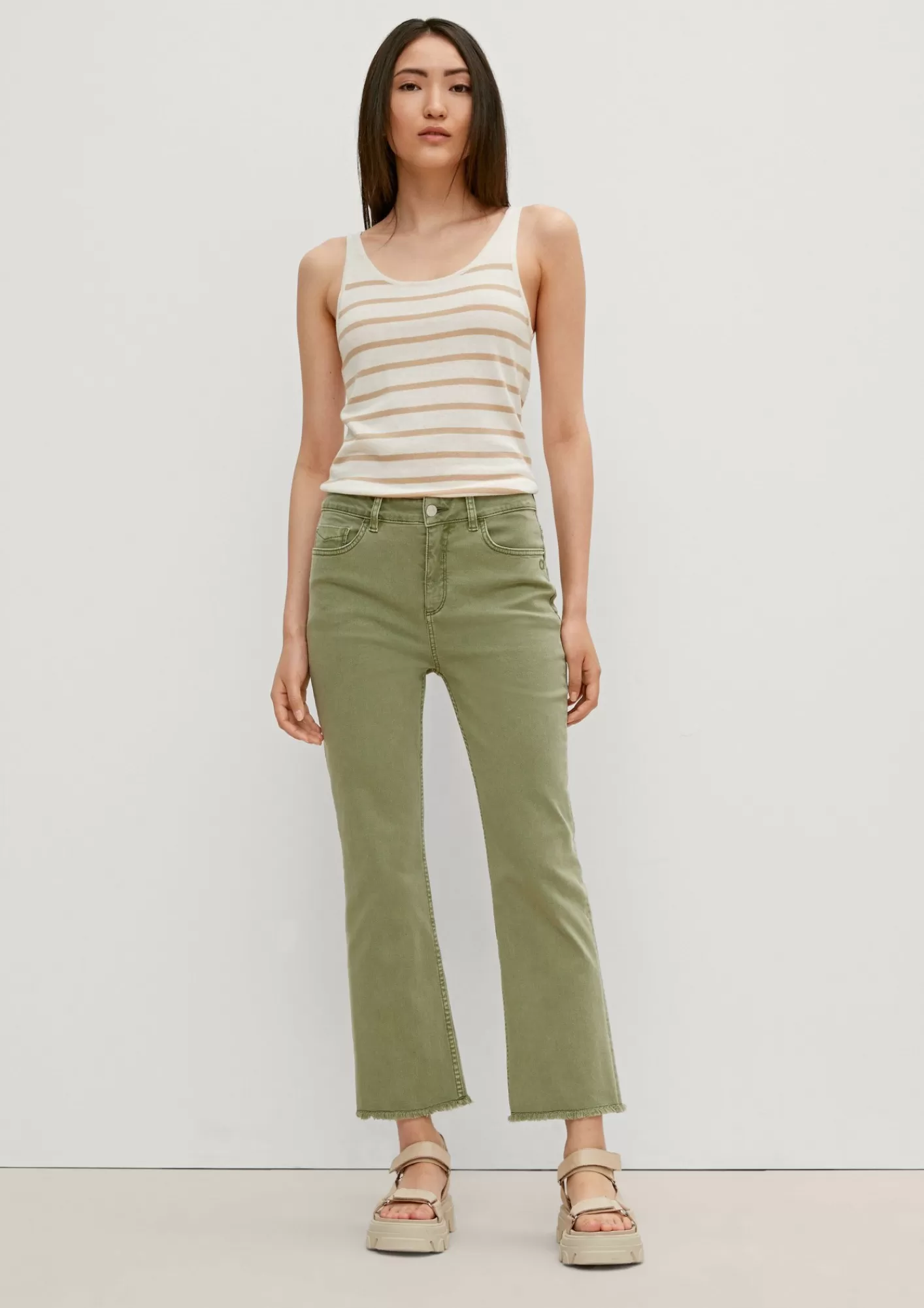 New Comma Regular: Jeans Mit Garment Dye