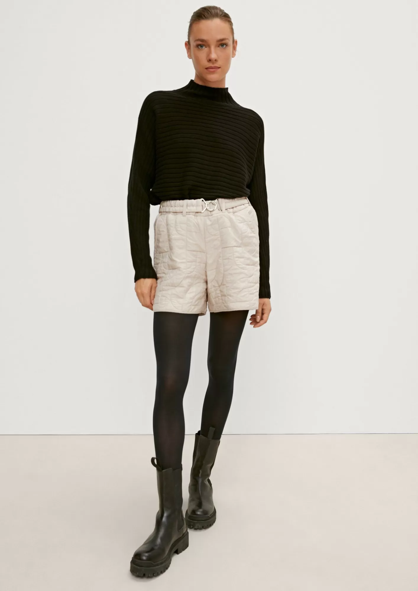 Cheap Comma Regular: Wattierte Shorts Mit Logo-Stitching