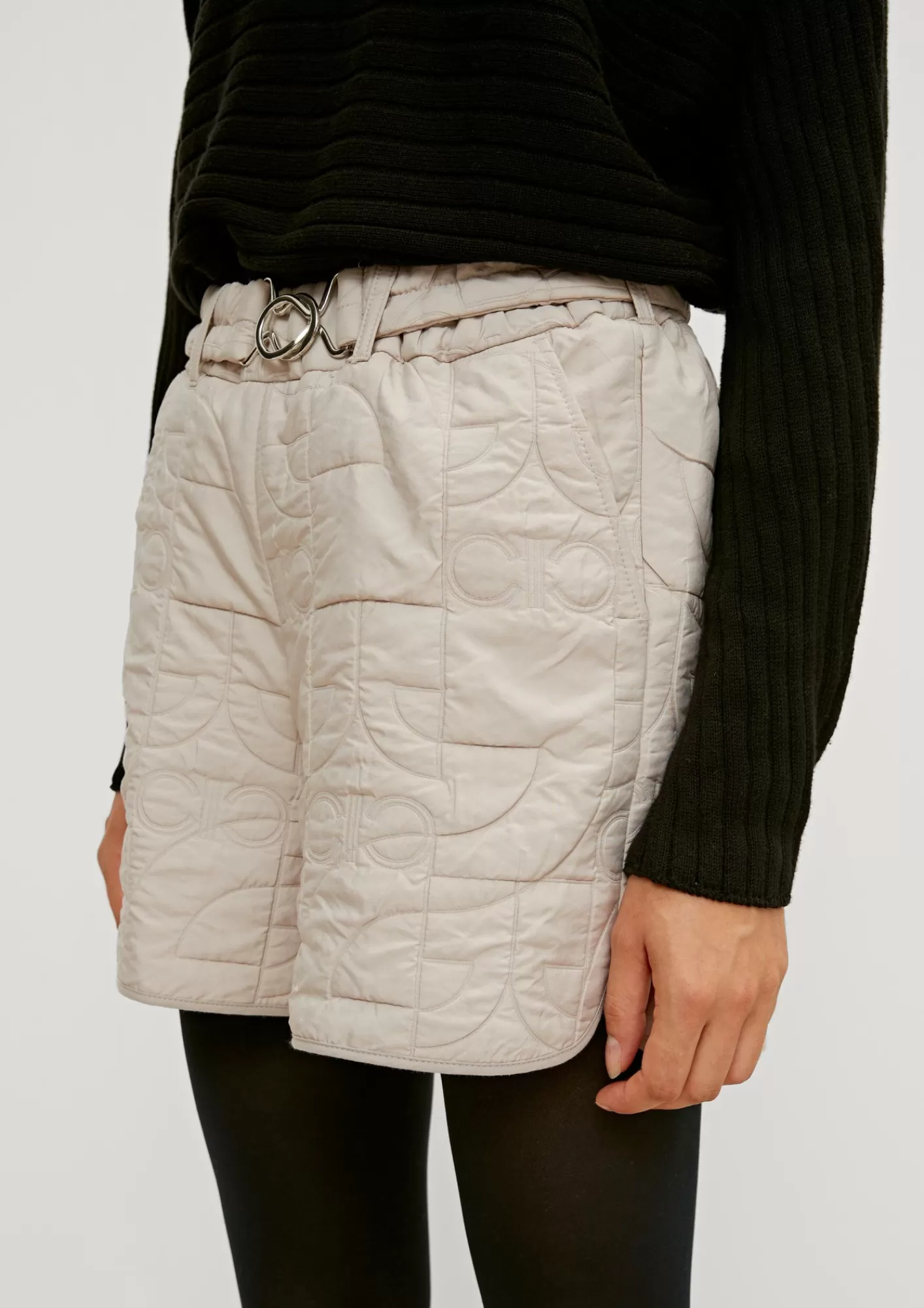 Cheap Comma Regular: Wattierte Shorts Mit Logo-Stitching