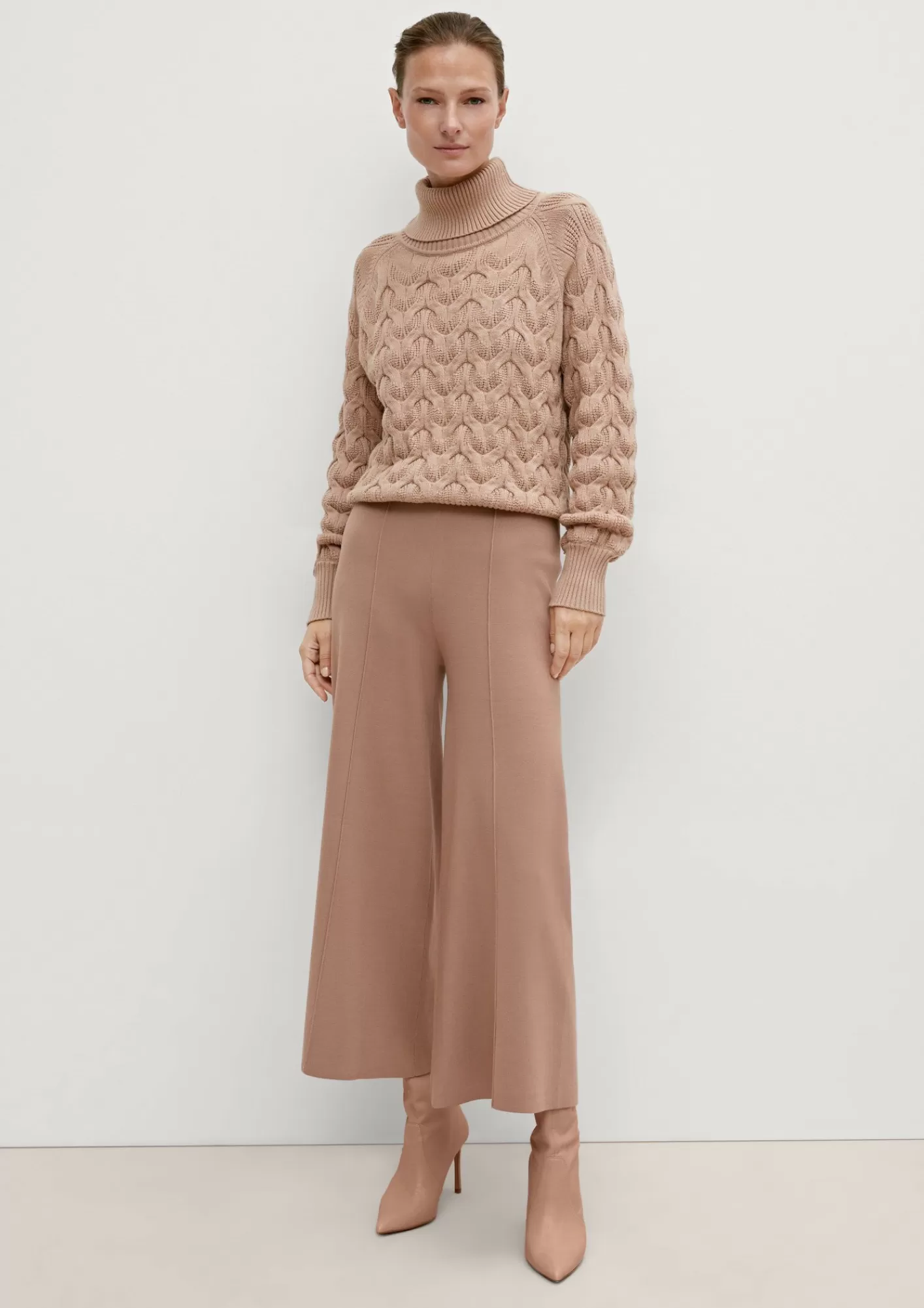 Cheap Comma Relaxed: Elastische Palazzo-Hose