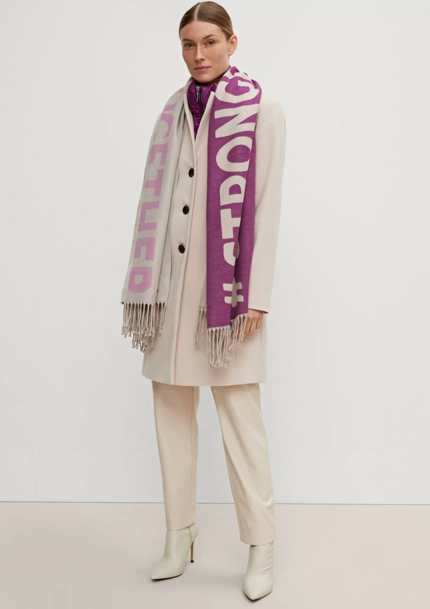 Shop Comma Schal In Colour-Blocking-Optik