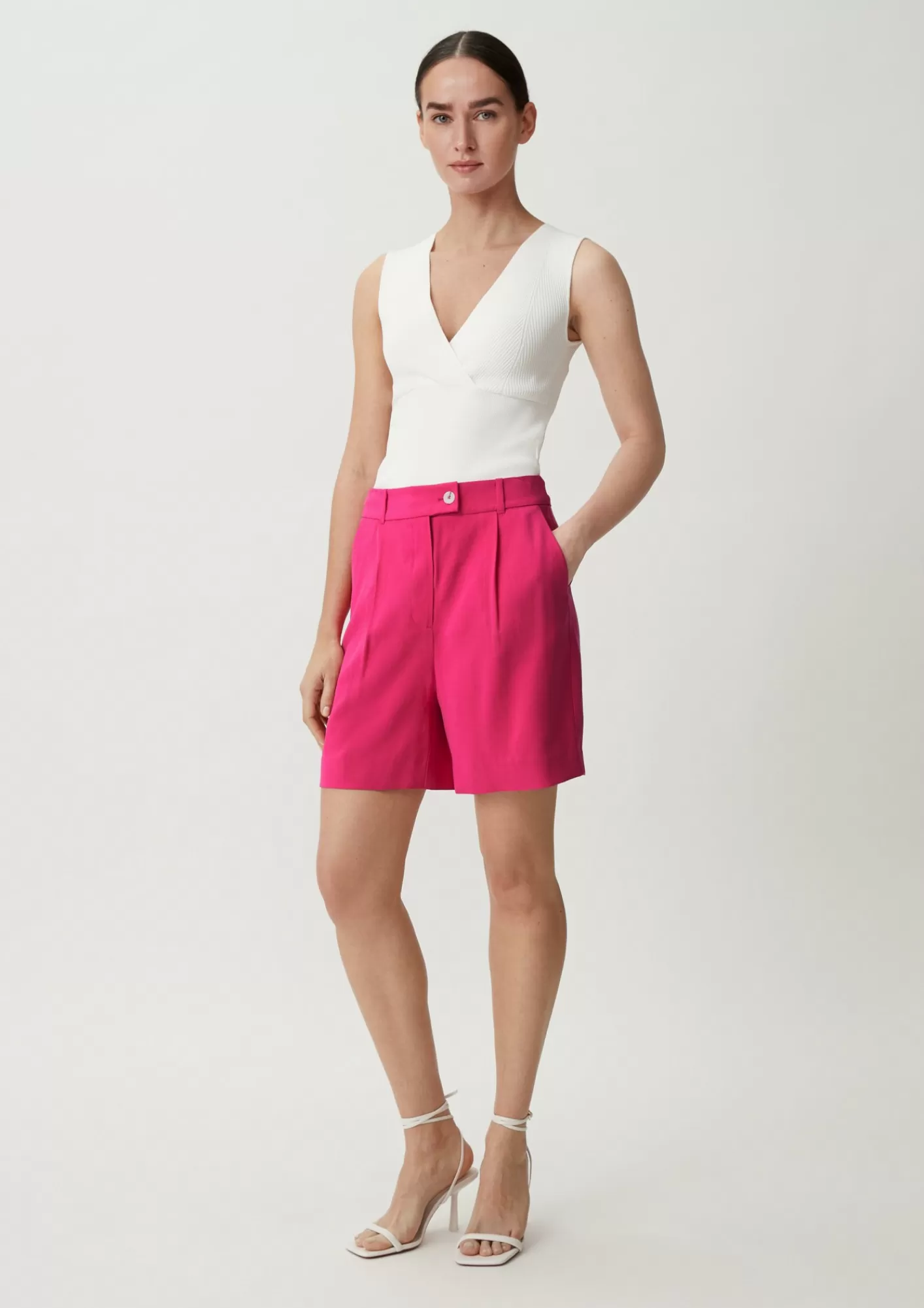 Shop Comma Shorts Aus Viskosemix