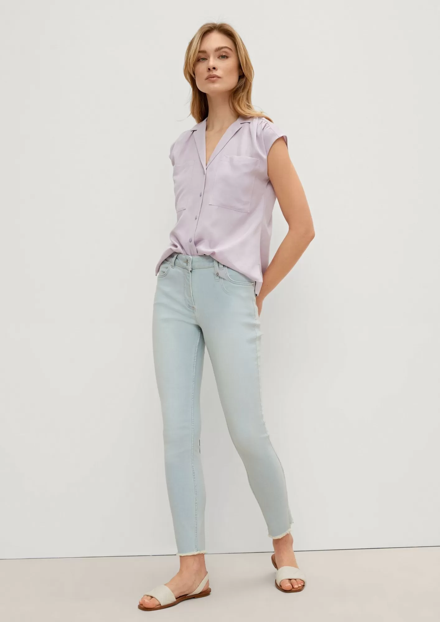 Shop Comma Slim: Jeans Mit Dezenter Waschung