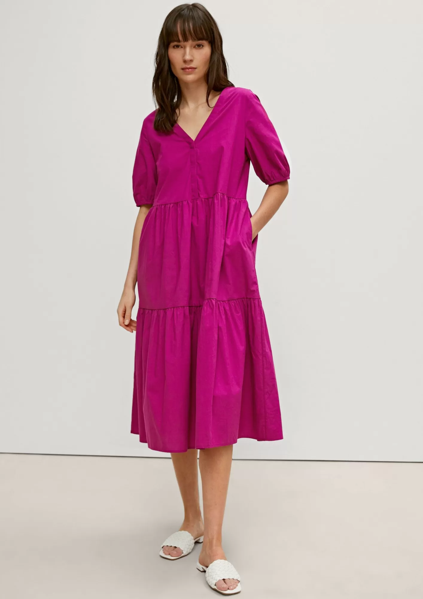 Cheap Comma Stufenkleid Mit V-Ausschnitt