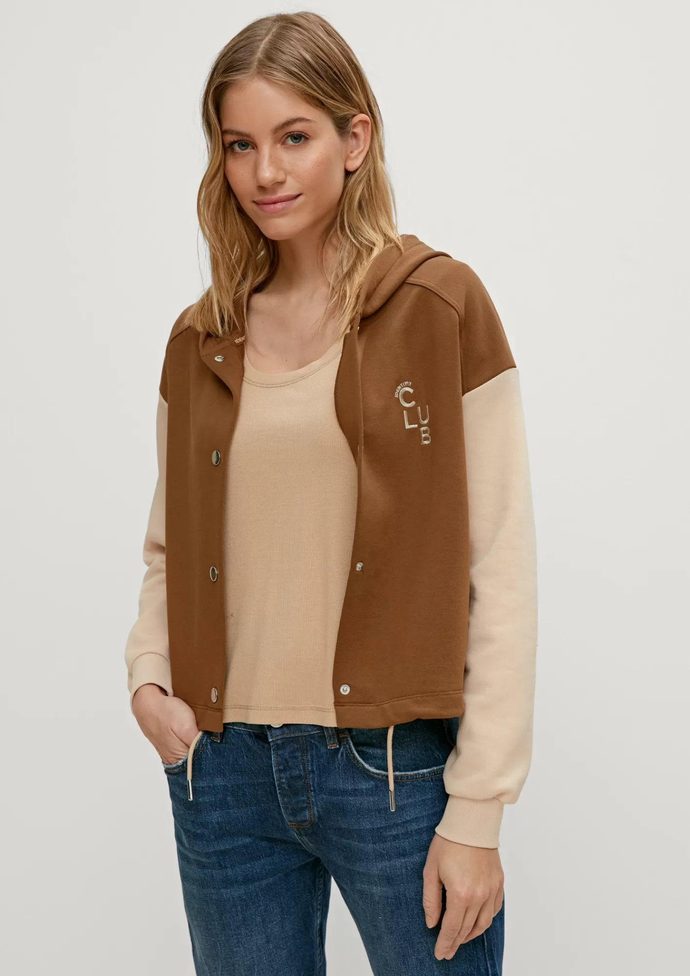 Sale Comma Sweatjacke Im College-Style
