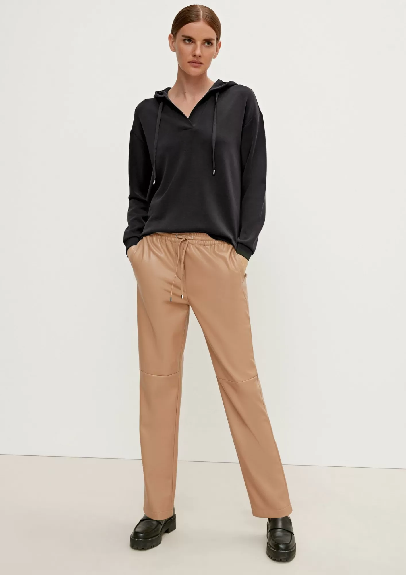 Hot Comma Sweatshirt Mit V-Ausschnitt
