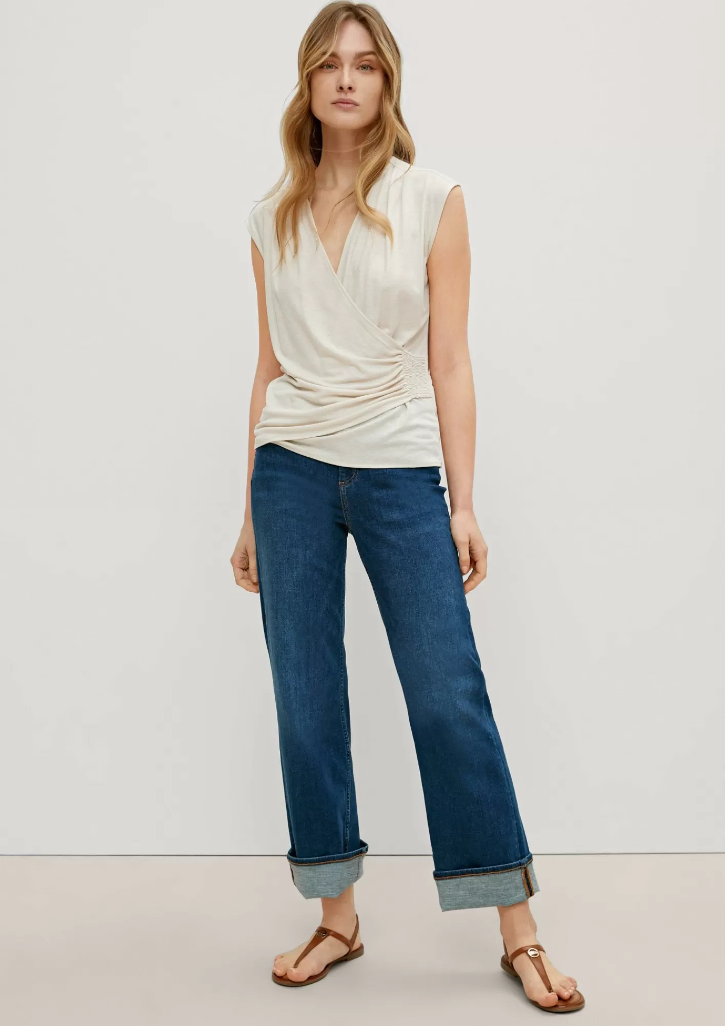 Outlet Comma Top Mit Smok-Detail