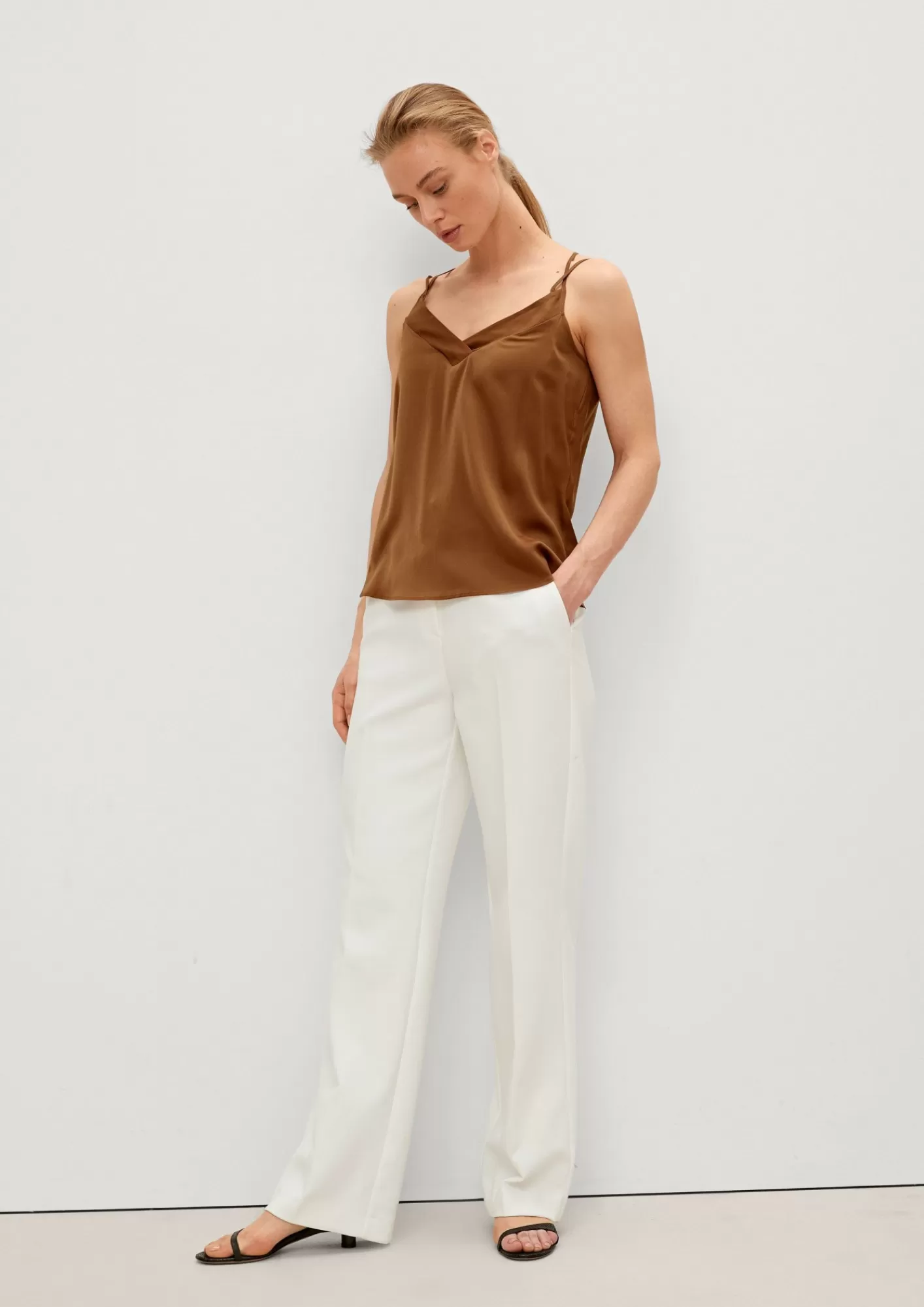 Hot Comma Tragertop Aus Satin
