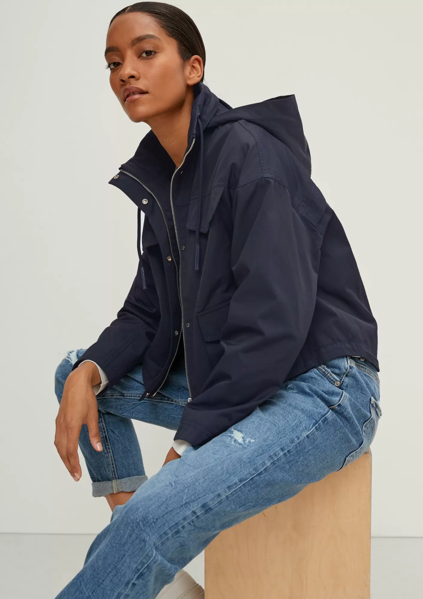 Online Comma Verkurzte Twill-Jacke