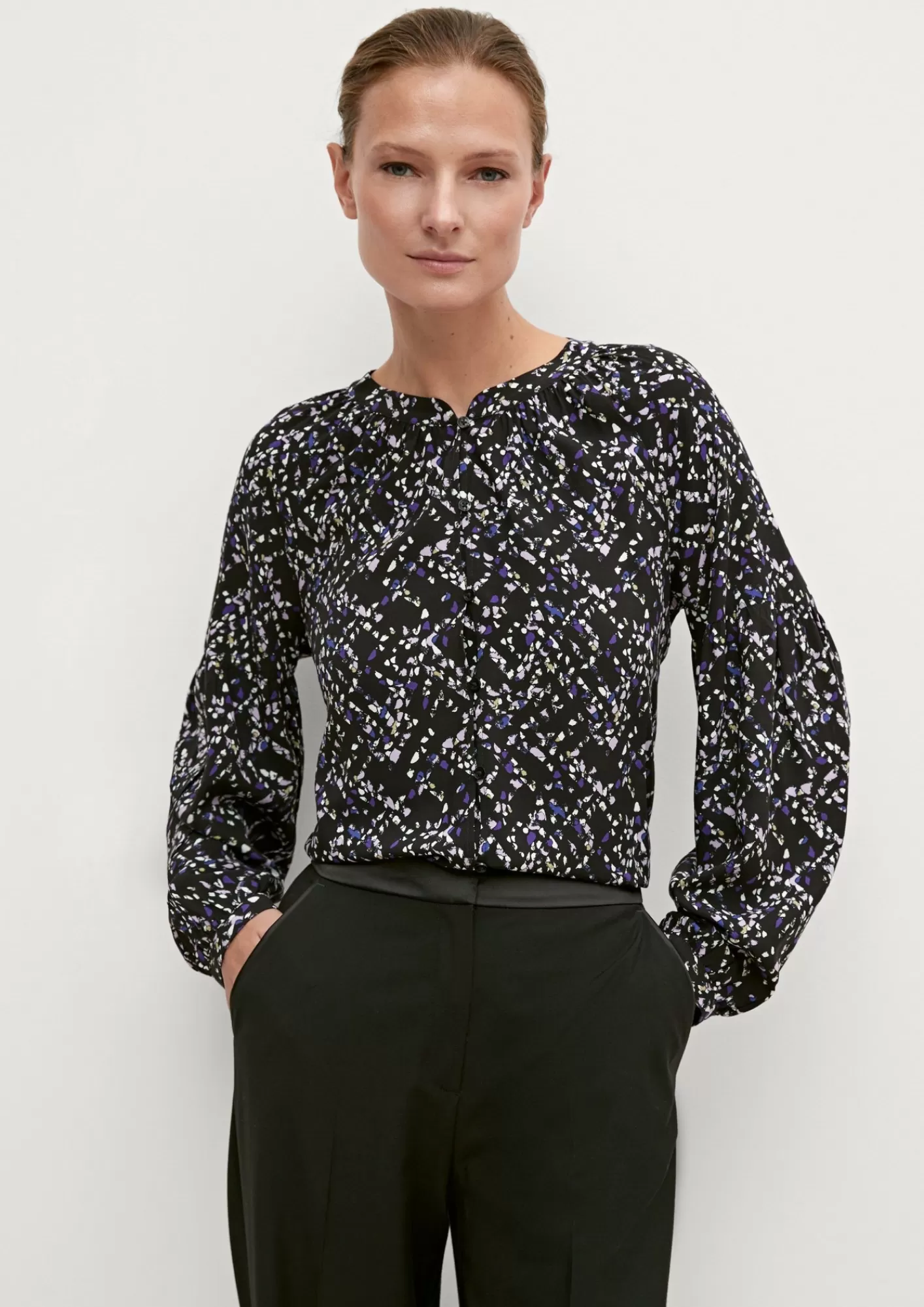 Discount Comma Viskosebluse Mit Abstraktem Muster