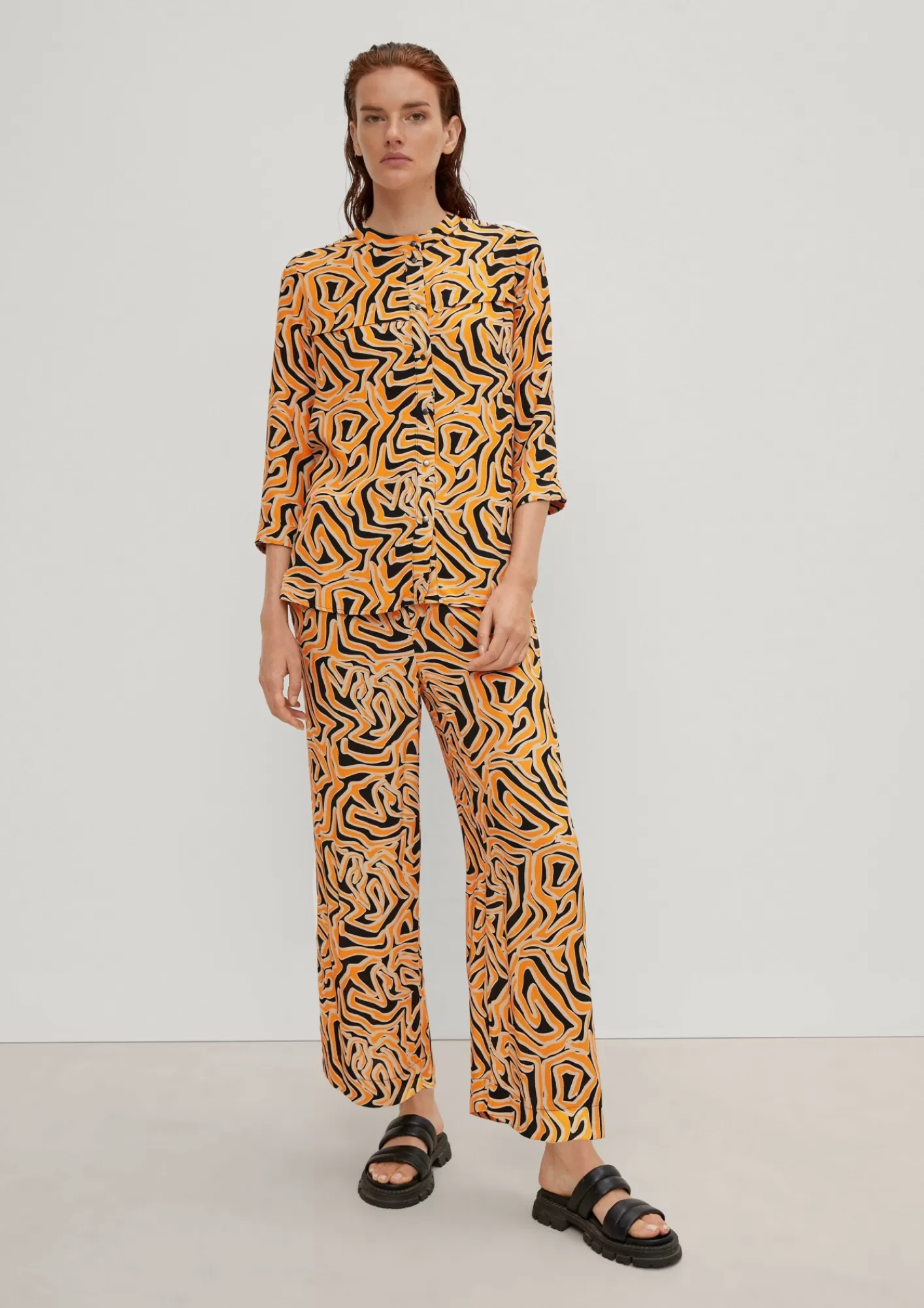 Online Comma Viskosebluse Mit Allovermuster