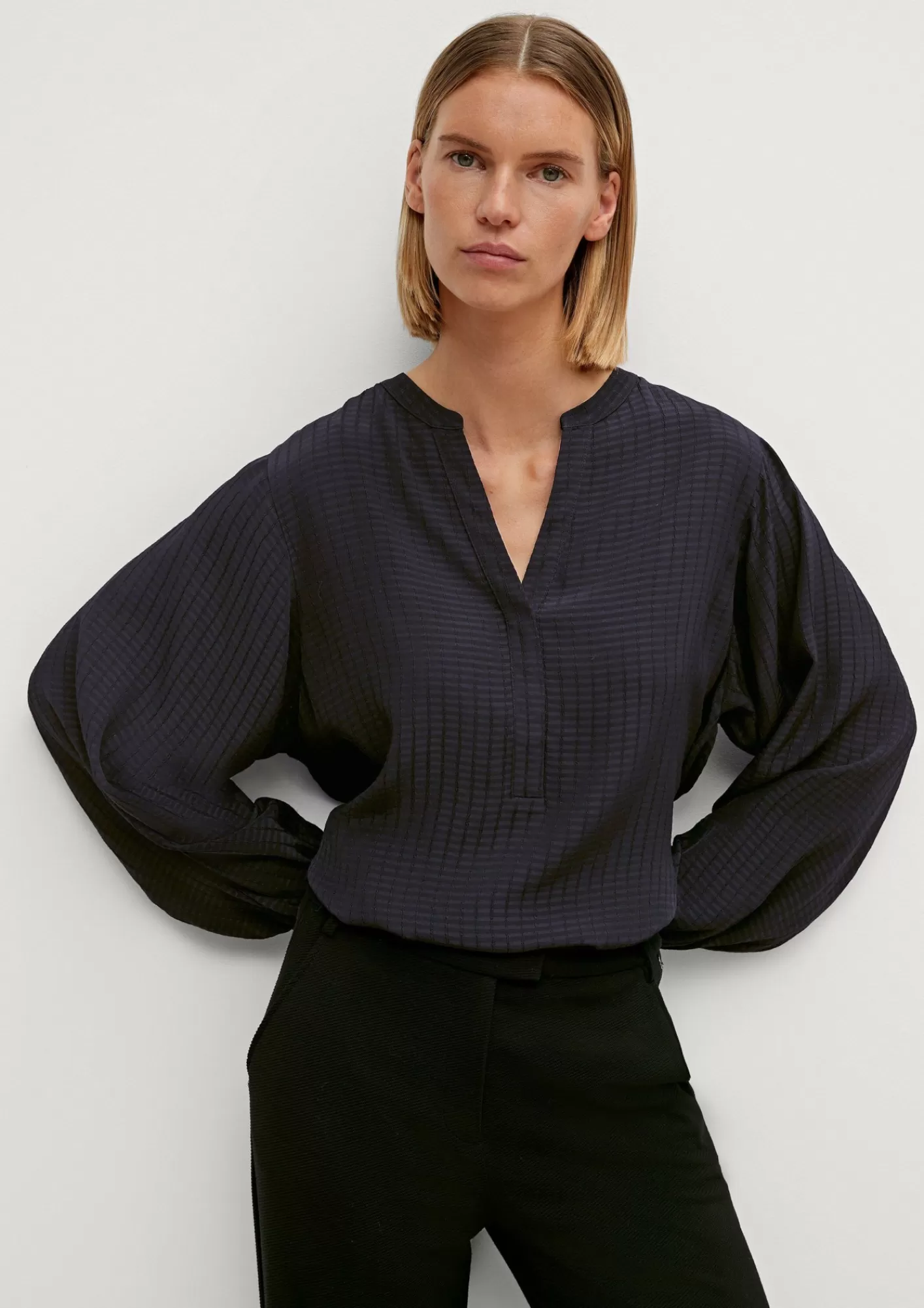 New Comma Viskosebluse Mit Musterstruktur