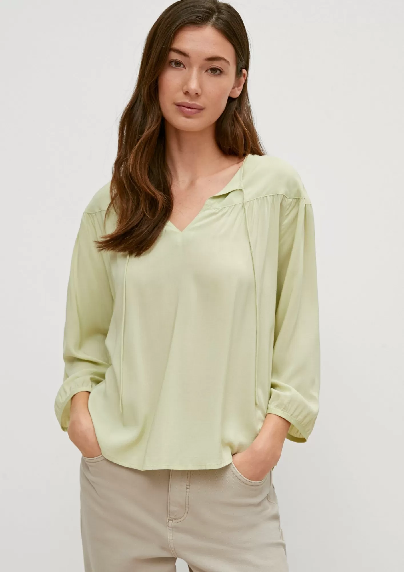 Hot Comma Viskosebluse Mit Raffung