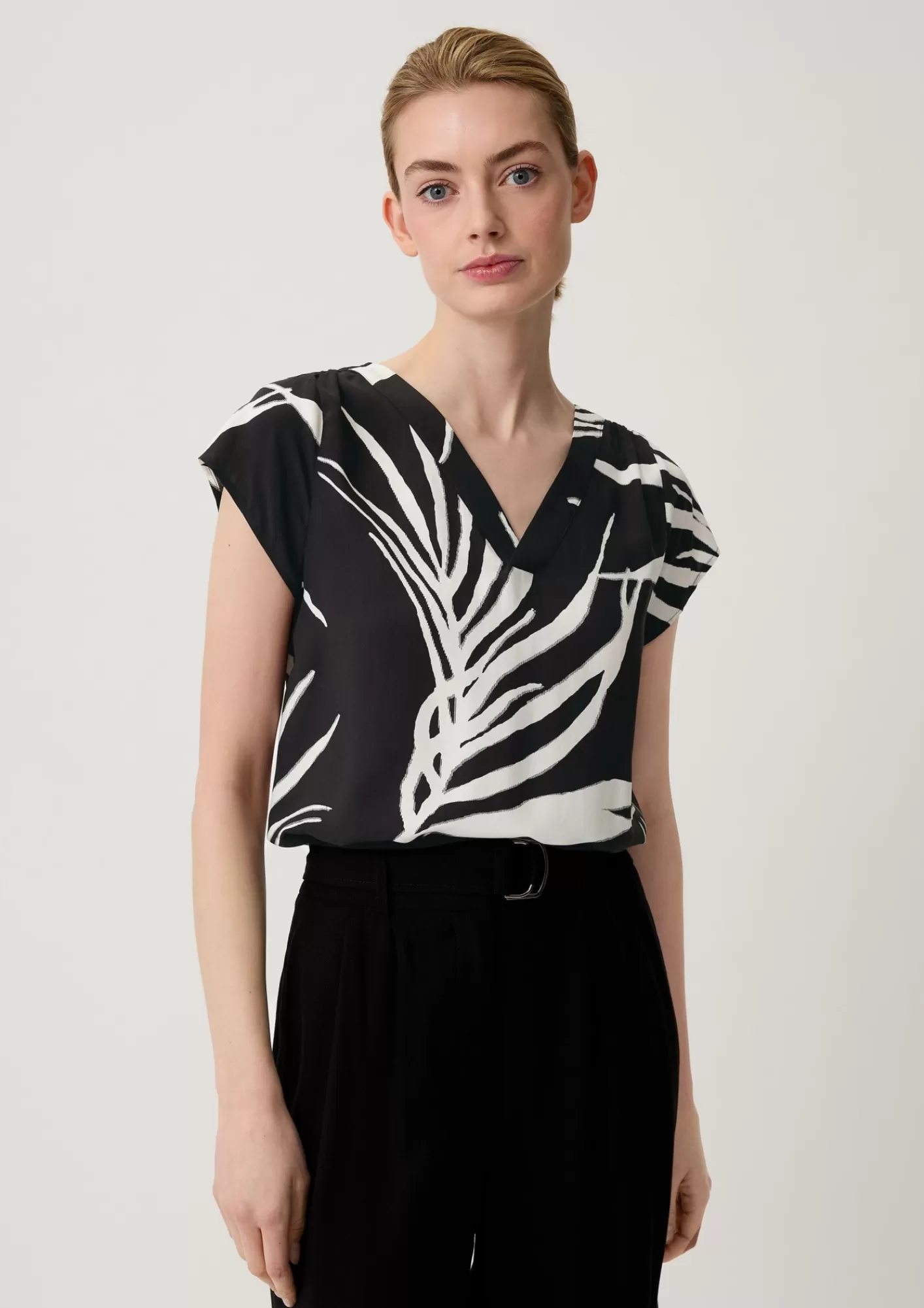 Cheap Comma Viskosebluse Mit Raffung